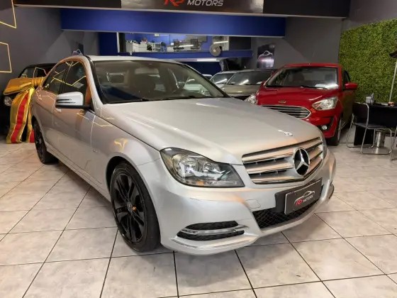 MERCEDES-BENZ C 200