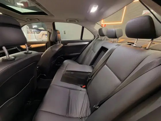 MERCEDES-BENZ C 200
