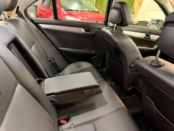 MERCEDES-BENZ C 200