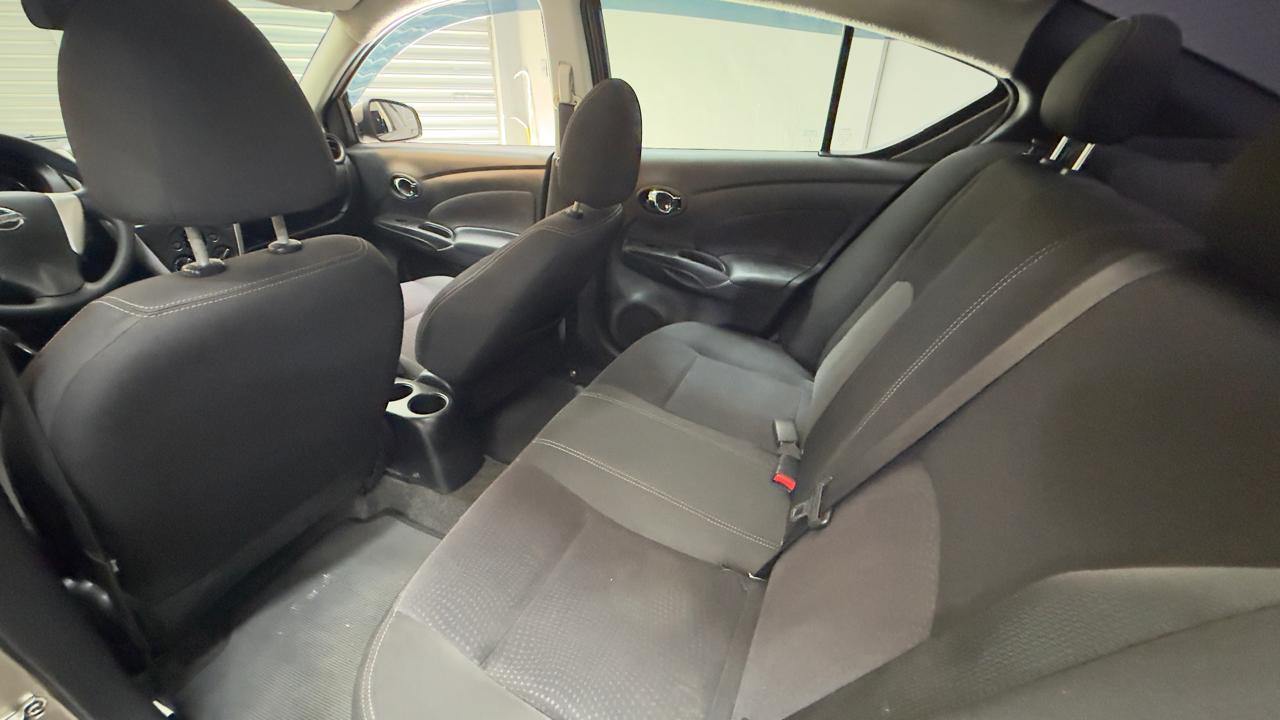 NISSAN VERSA