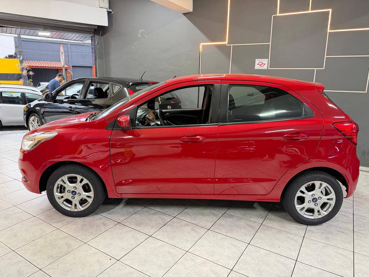 FORD KA