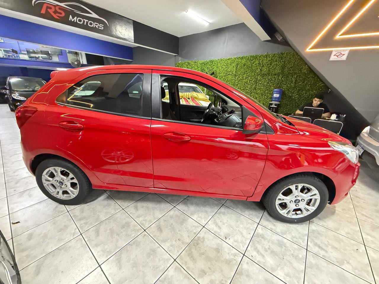 FORD KA
