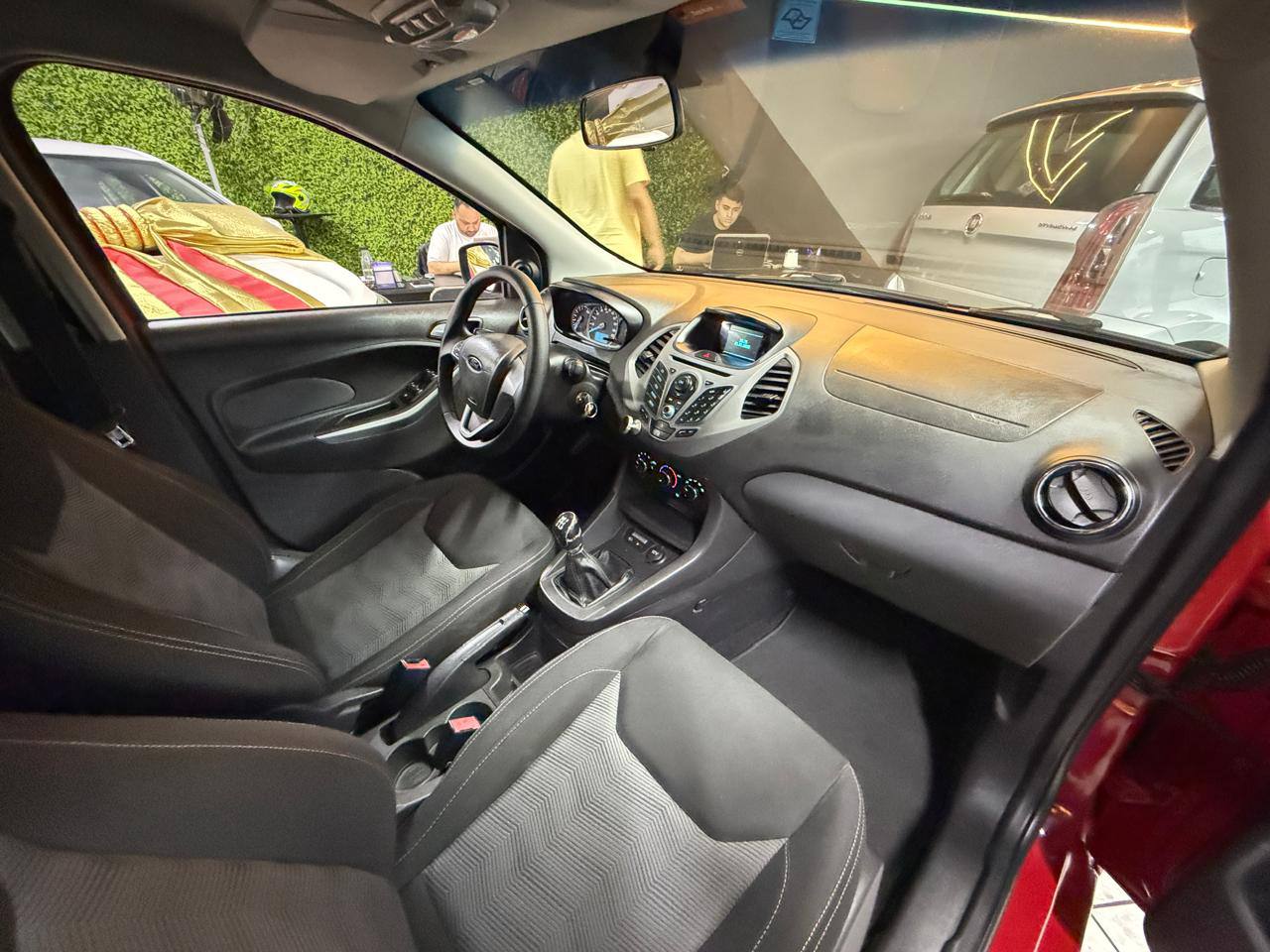FORD KA
