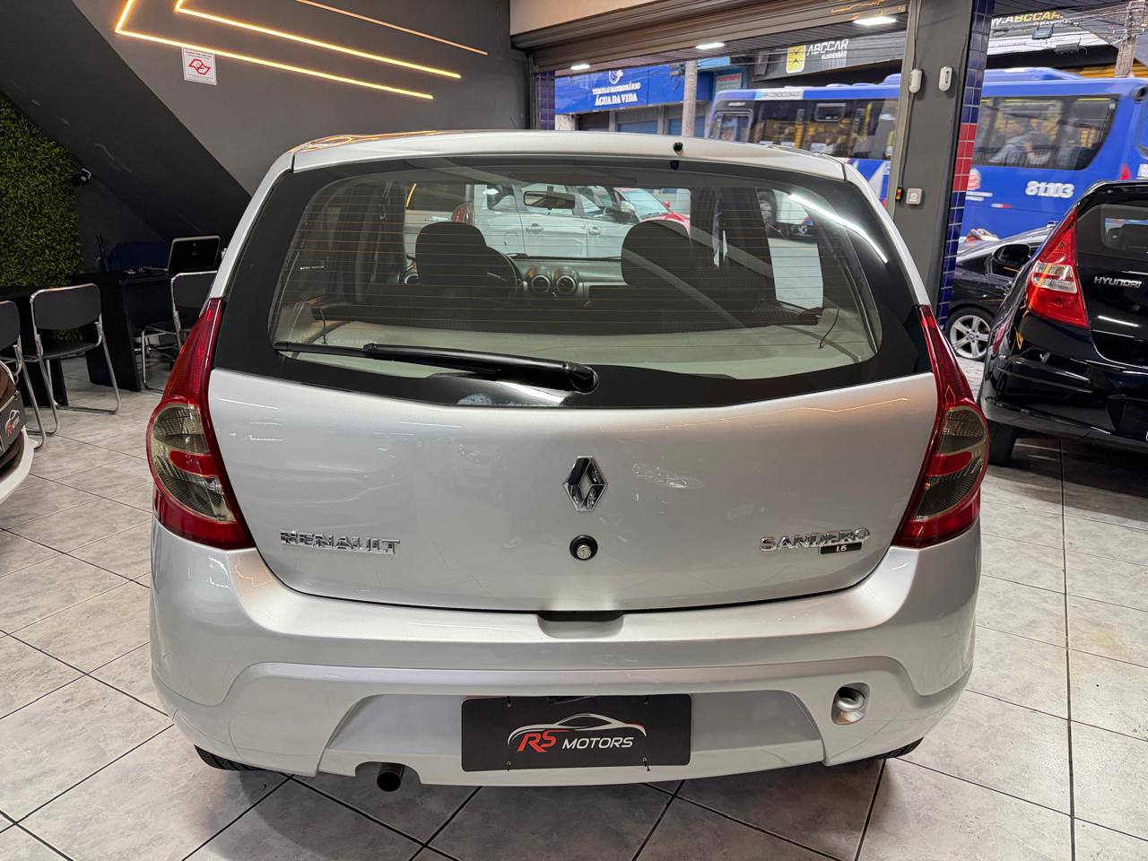 RENAULT SANDERO