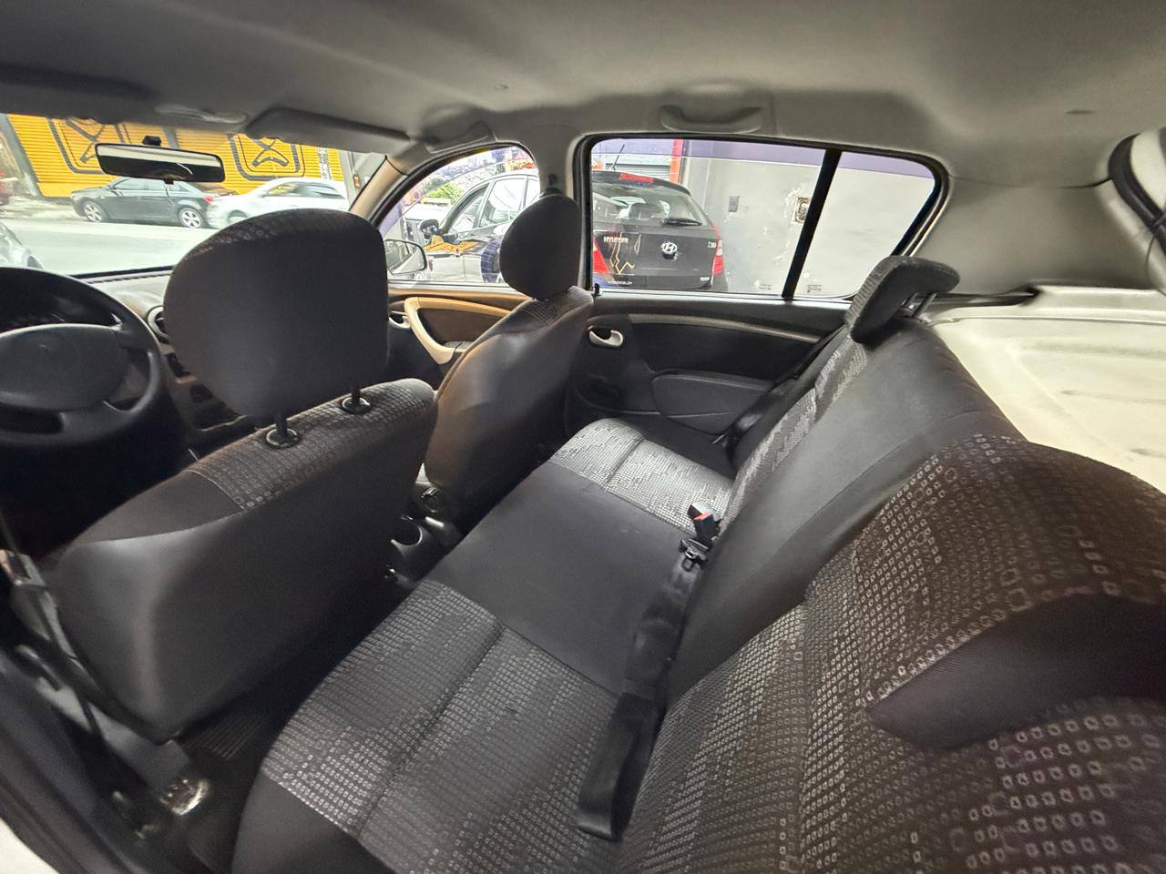 RENAULT SANDERO