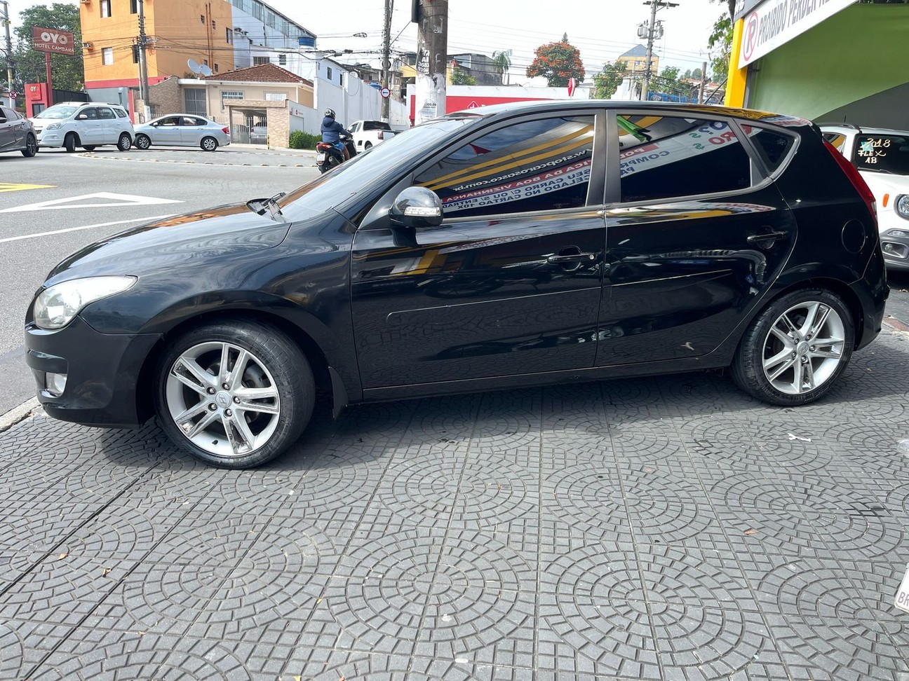 Car Image 4