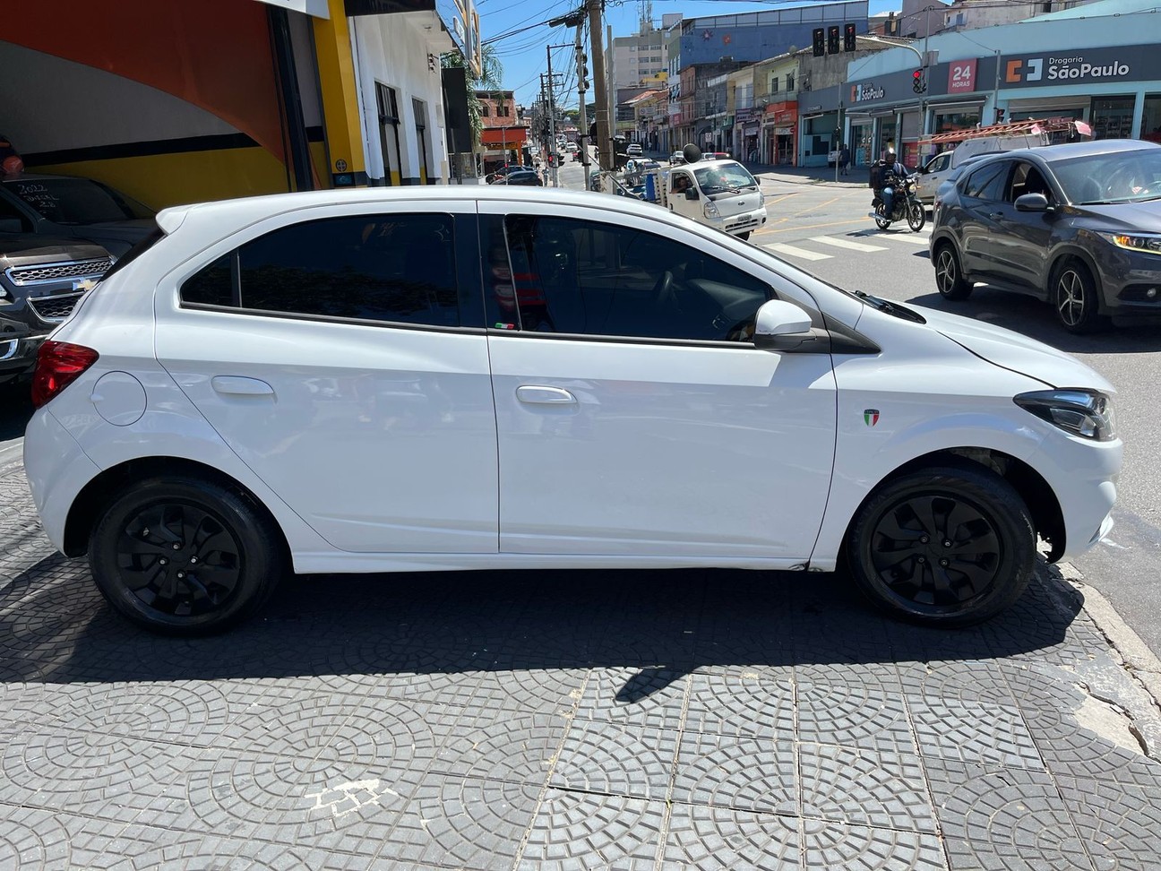 Car Image 4