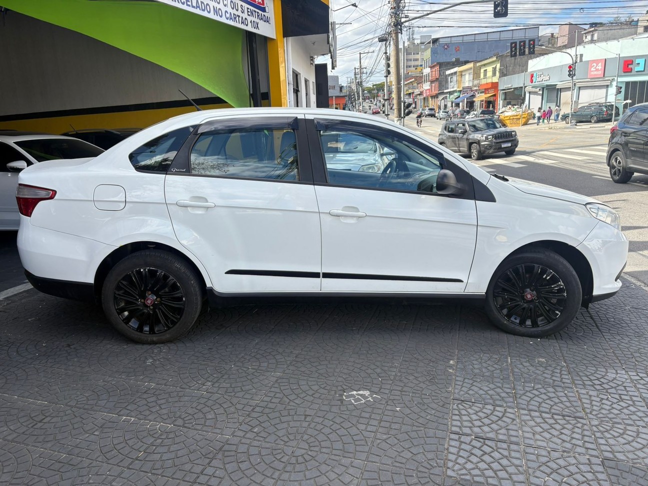 GRAND SIENA 1.6 MPI ESSENCE 16V