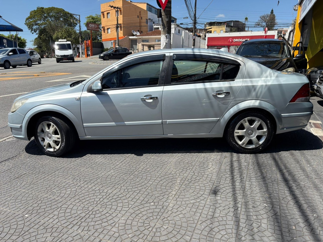 VECTRA 2.0 MPFI ELEGANCE 8V