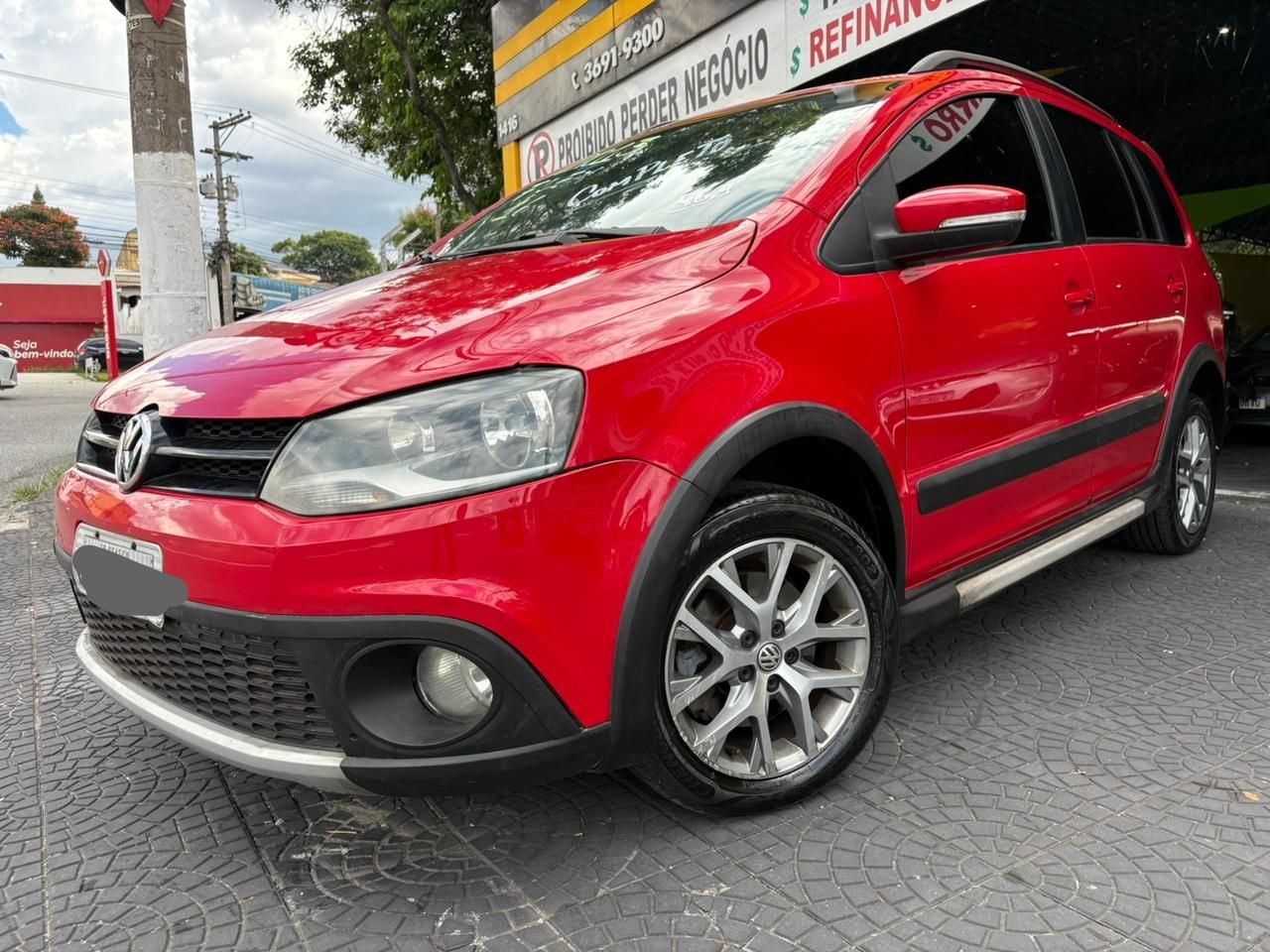 VOLKSWAGEN SPACE CROSS