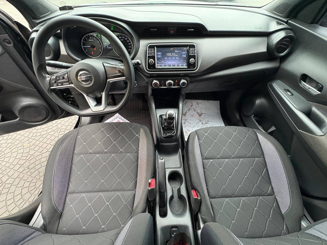 NISSAN KICKS