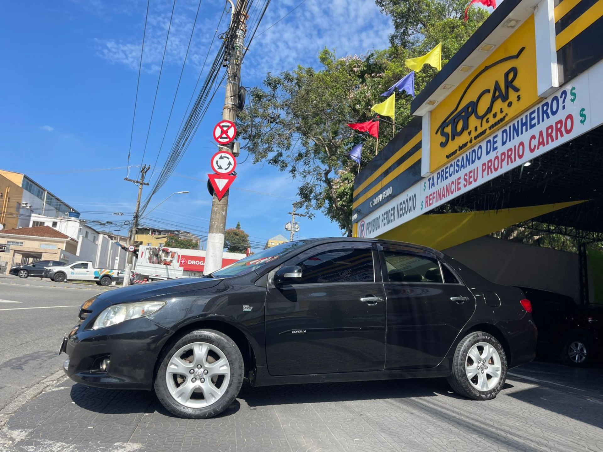 TOYOTA COROLLA