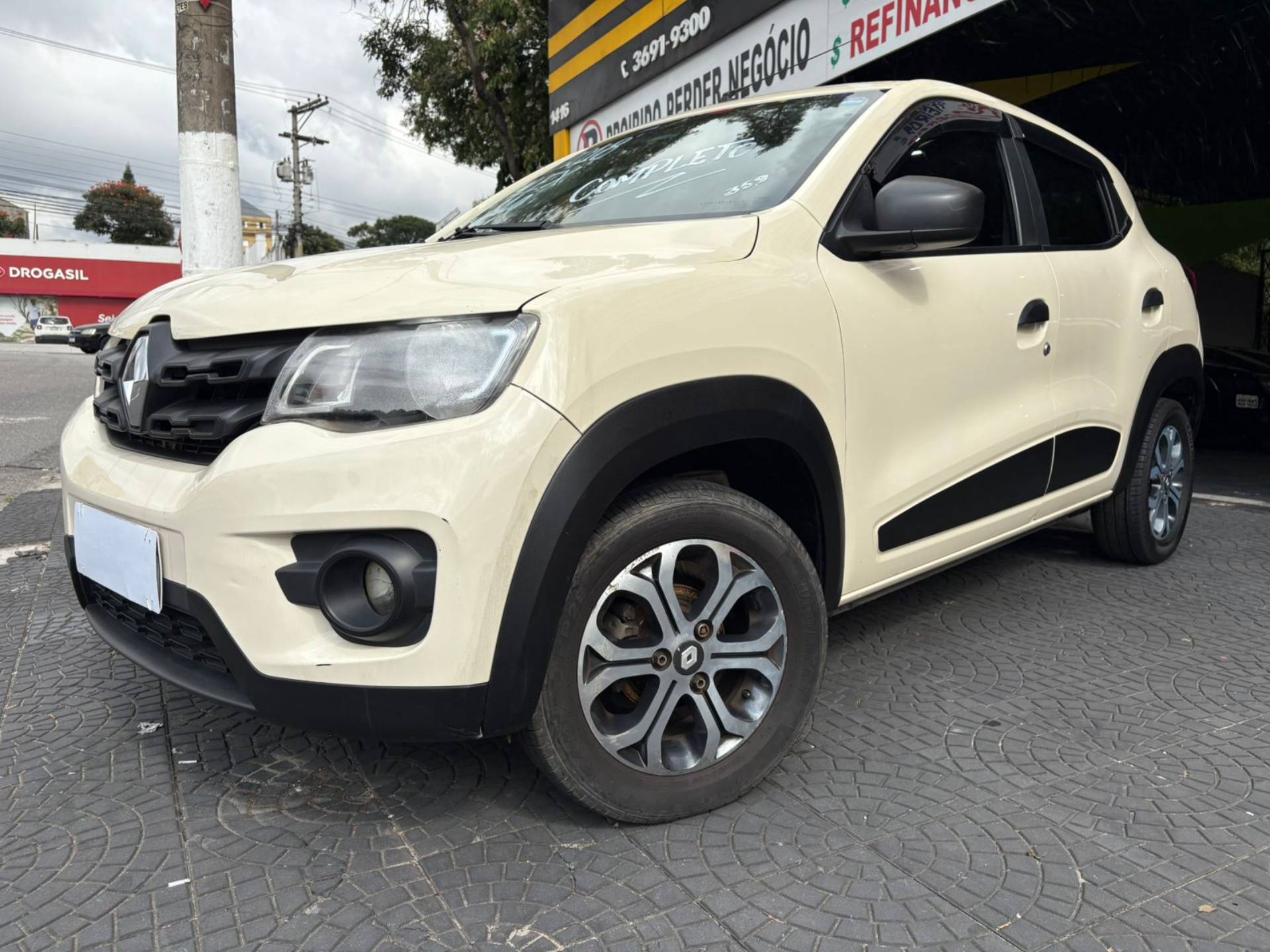 RENAULT KWID