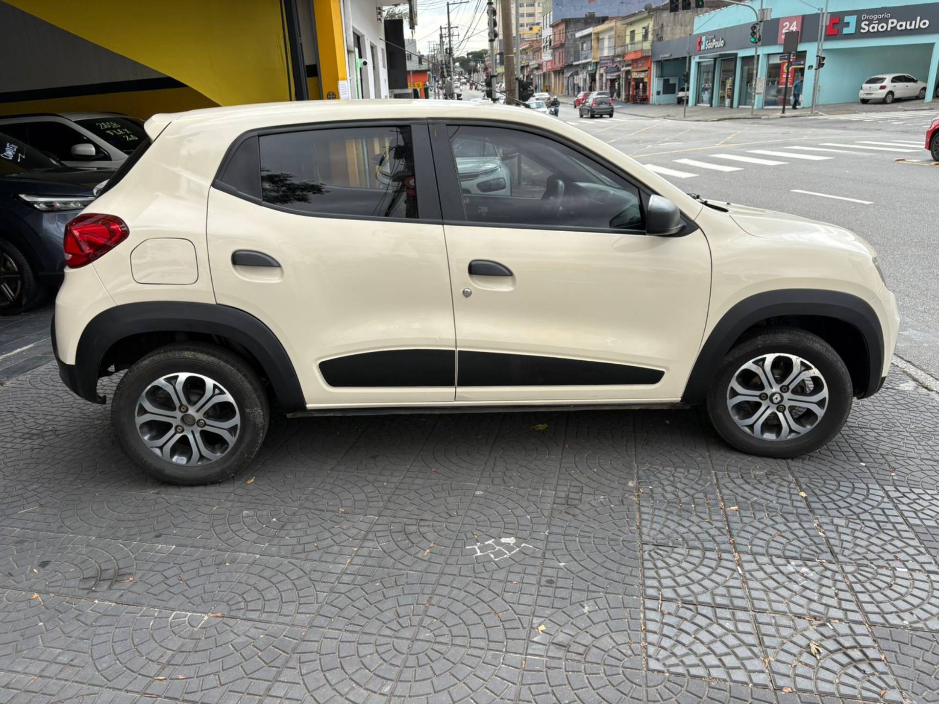 RENAULT KWID