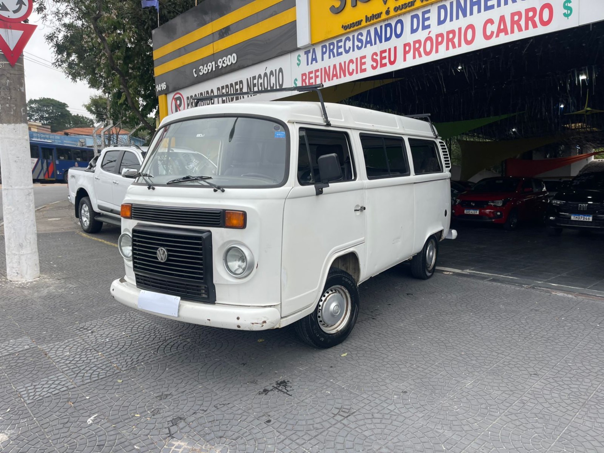VOLKSWAGEN KOMBI