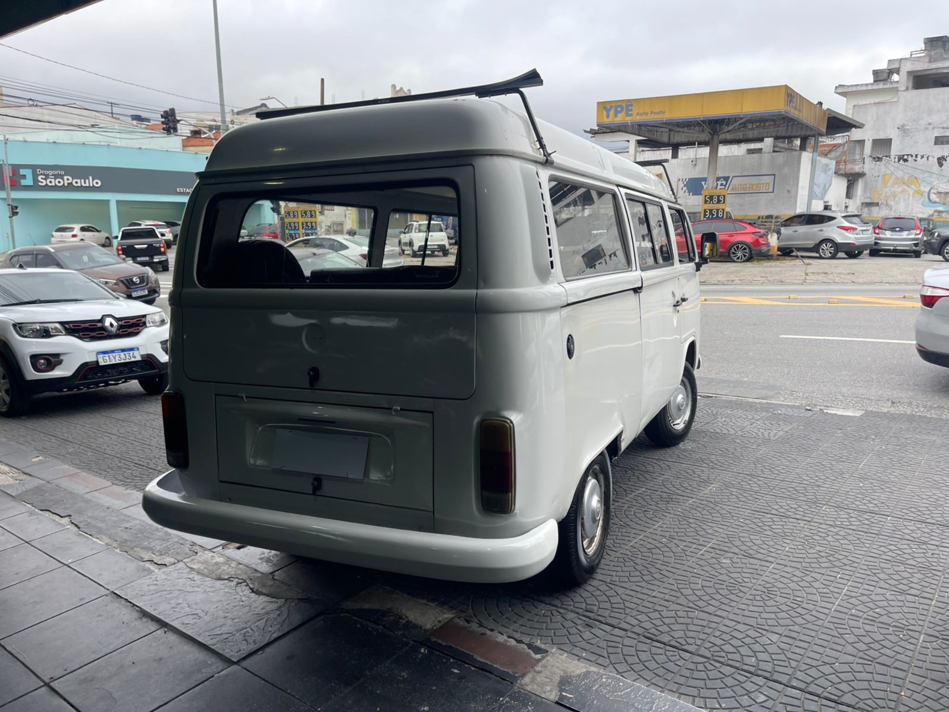 VOLKSWAGEN KOMBI