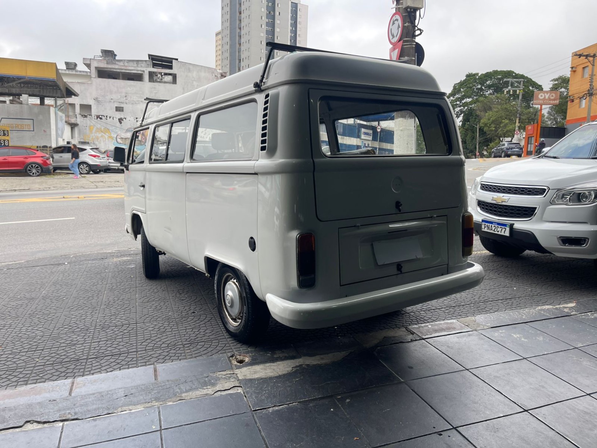 VOLKSWAGEN KOMBI