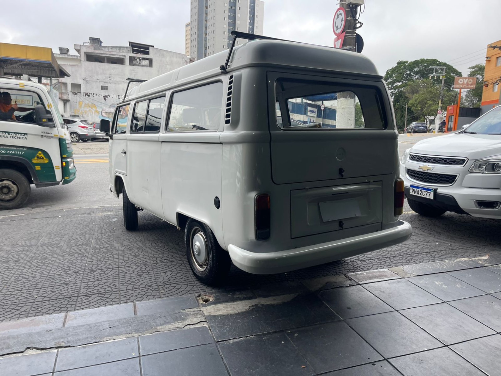VOLKSWAGEN KOMBI