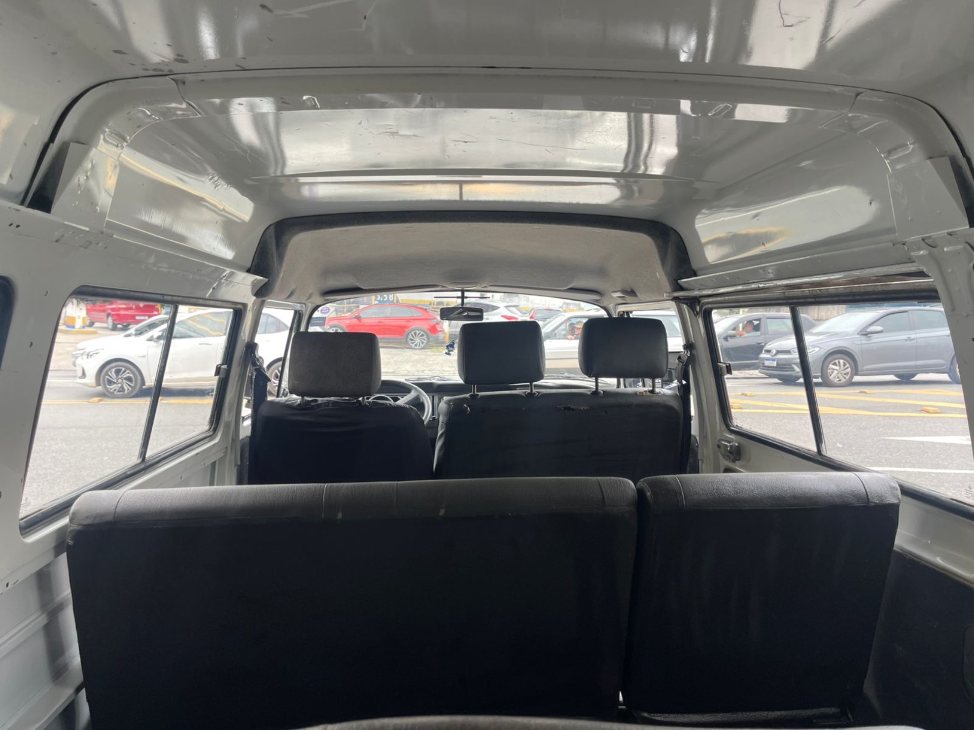VOLKSWAGEN KOMBI