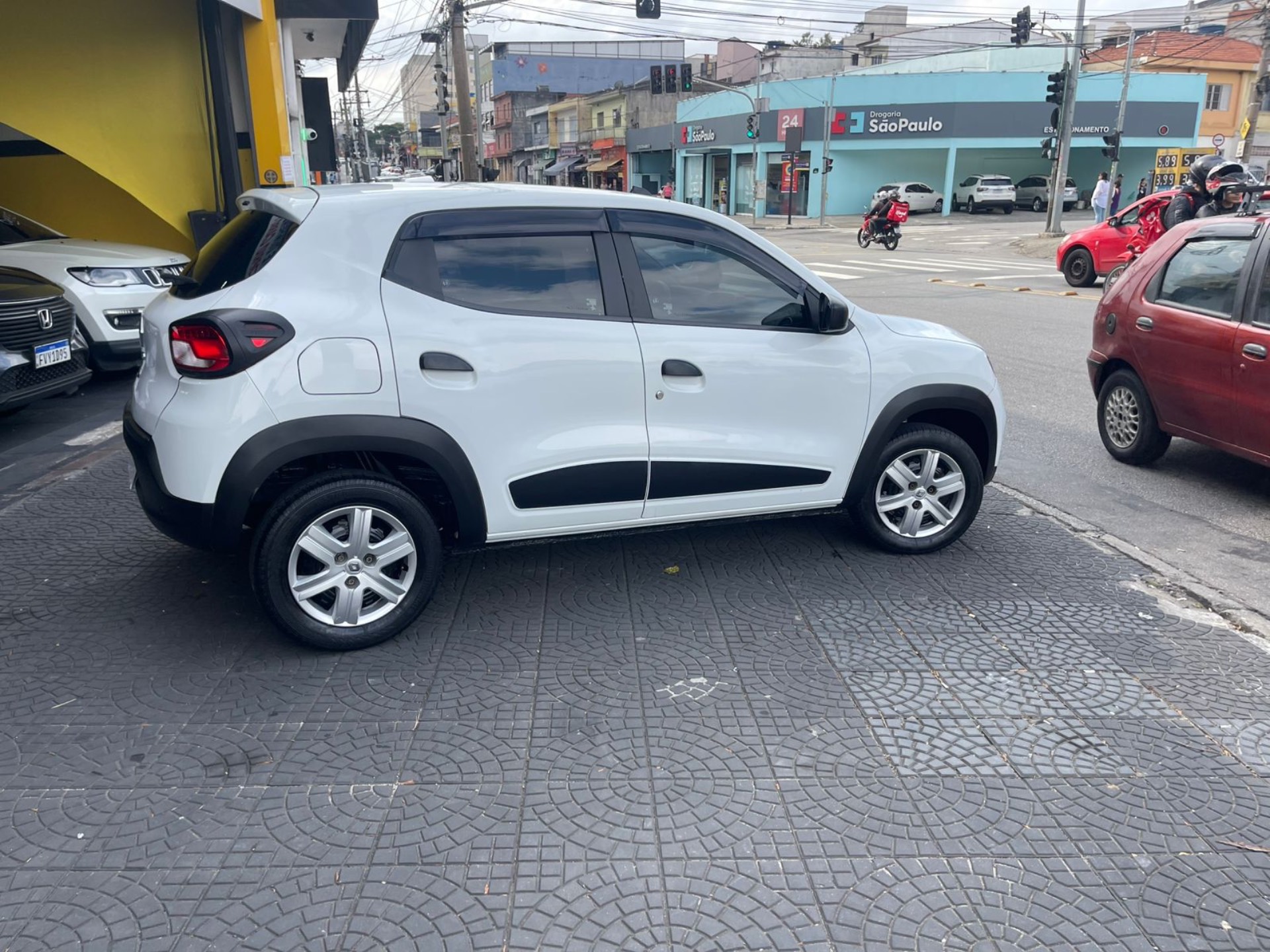 RENAULT KWID