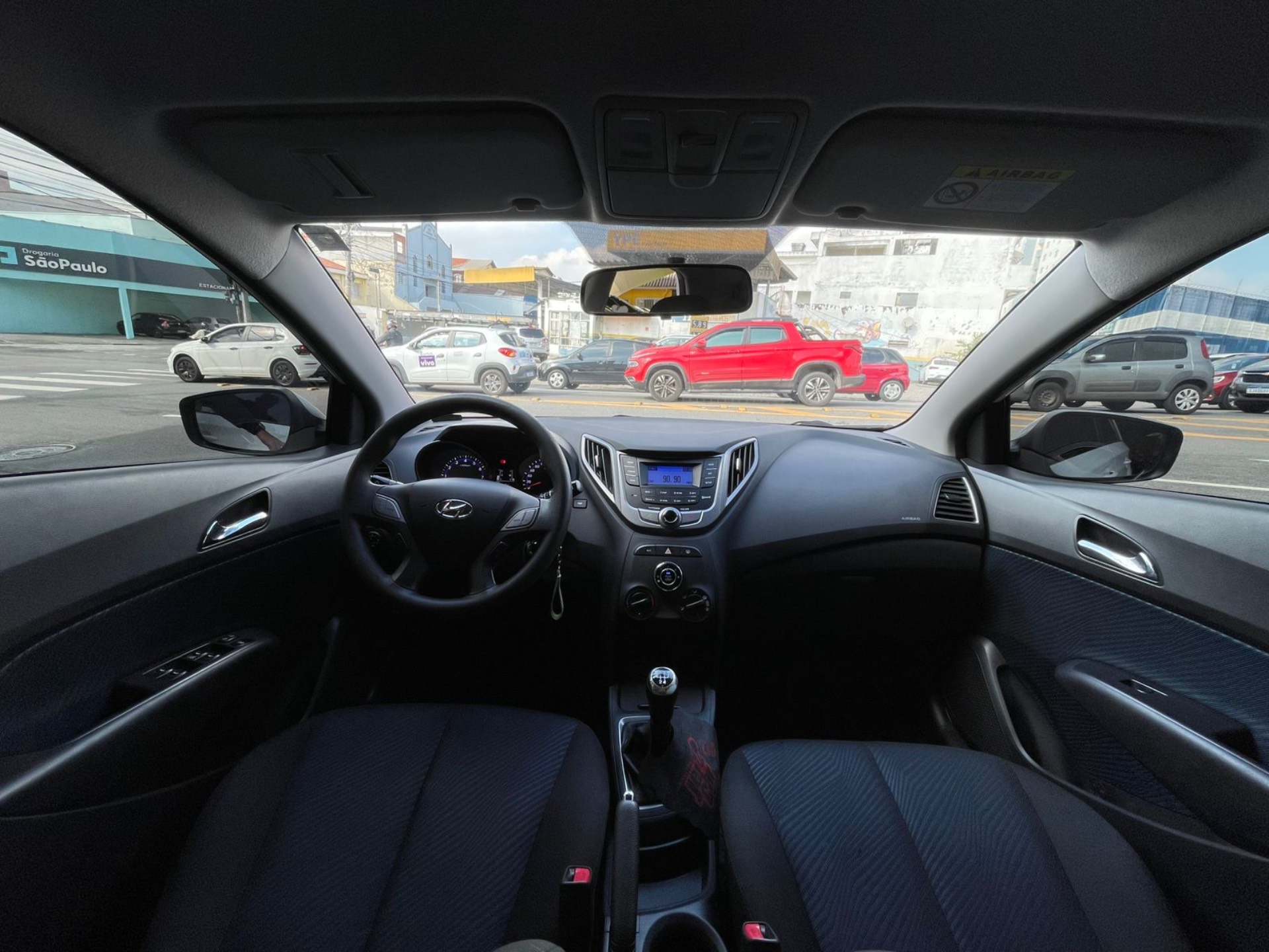 HYUNDAI HB20