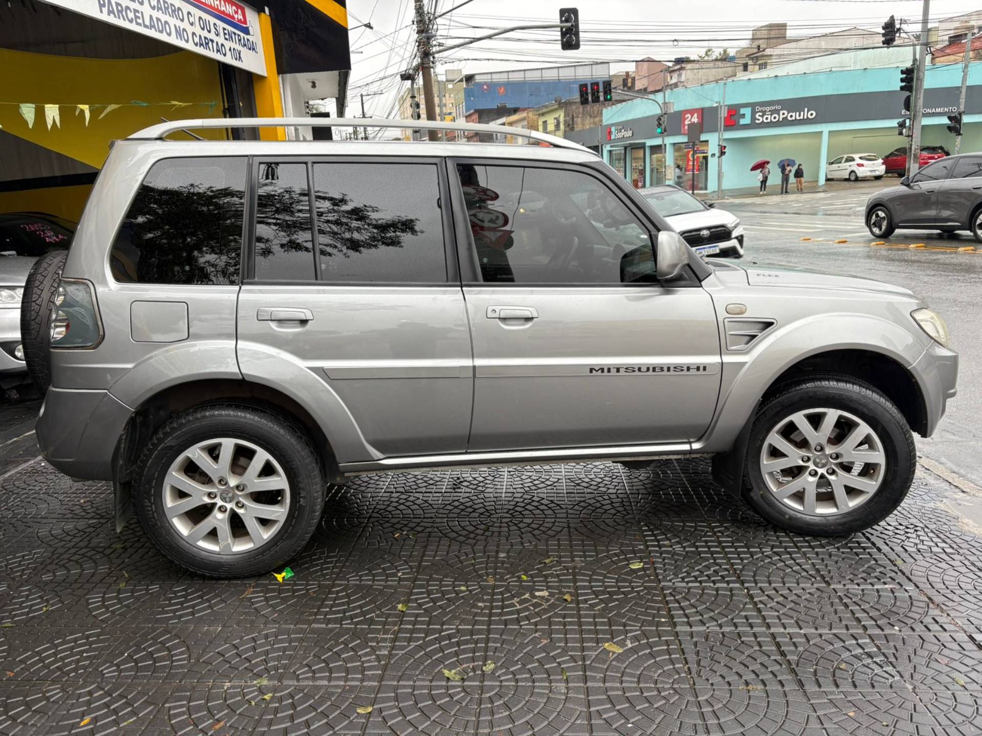 MITSUBISHI PAJERO TR4