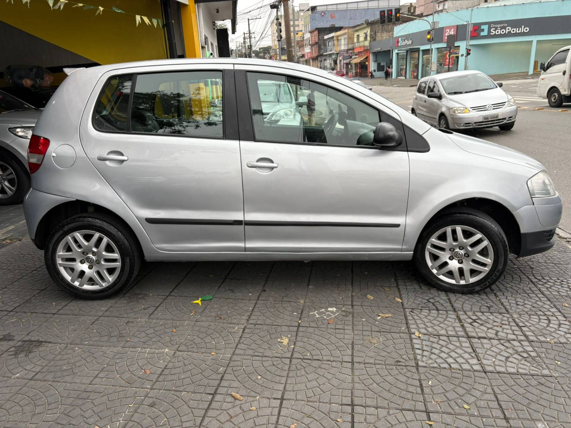 VOLKSWAGEN FOX
