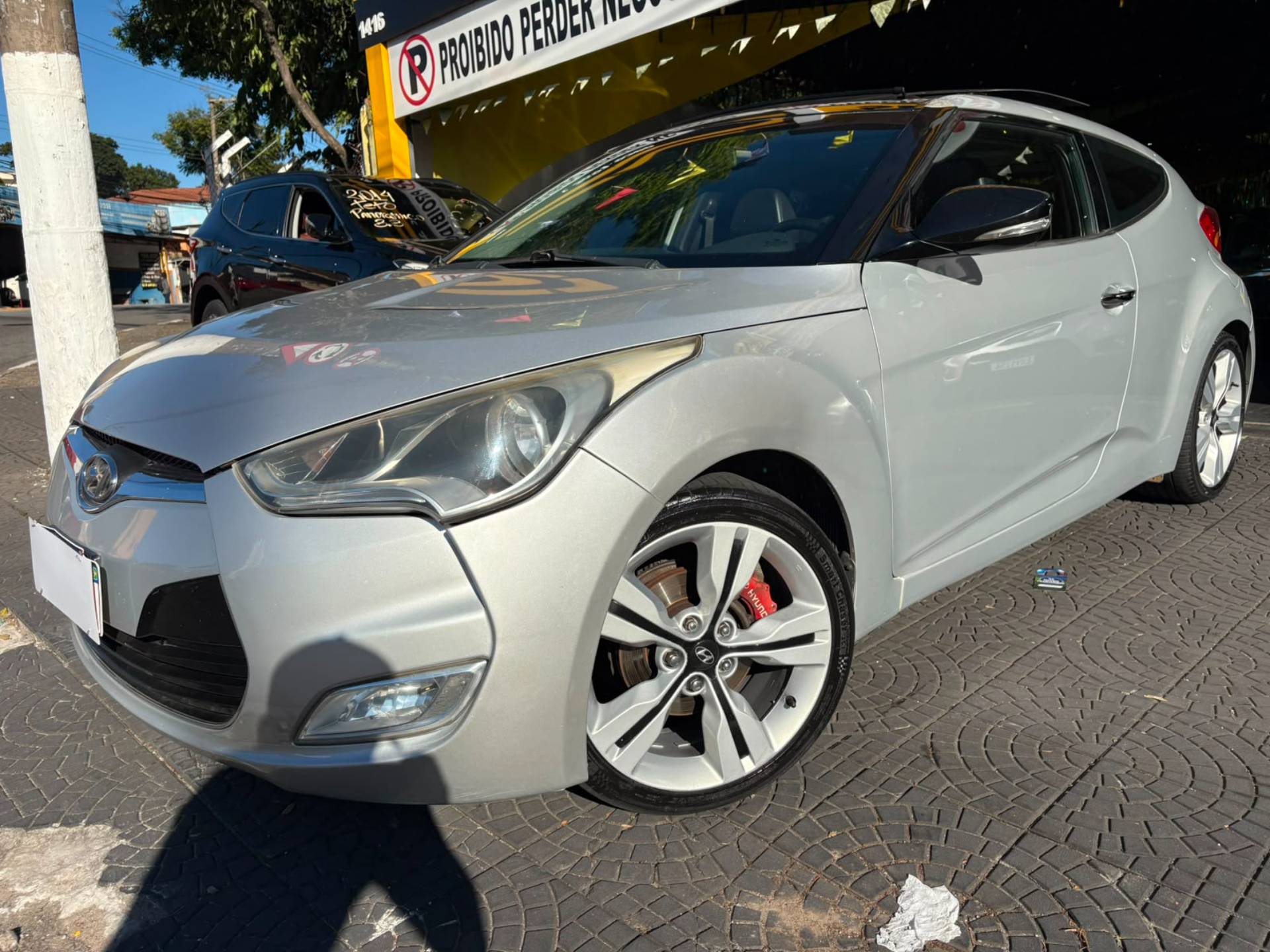 HYUNDAI VELOSTER