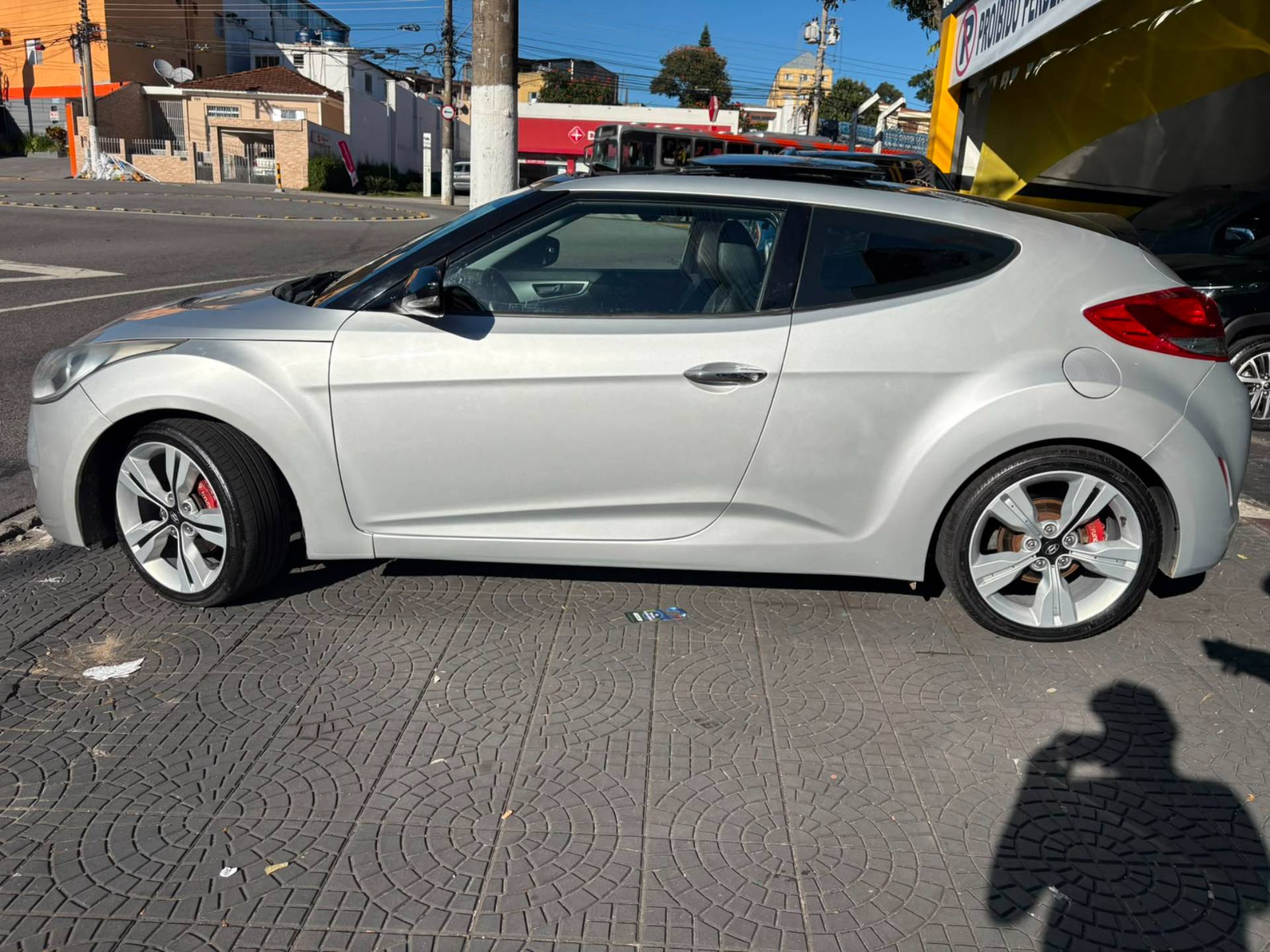 HYUNDAI VELOSTER