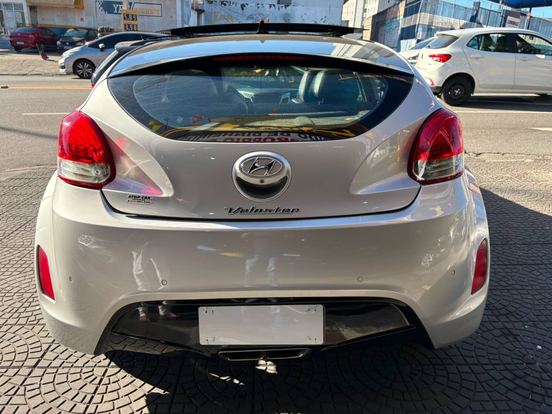 HYUNDAI VELOSTER