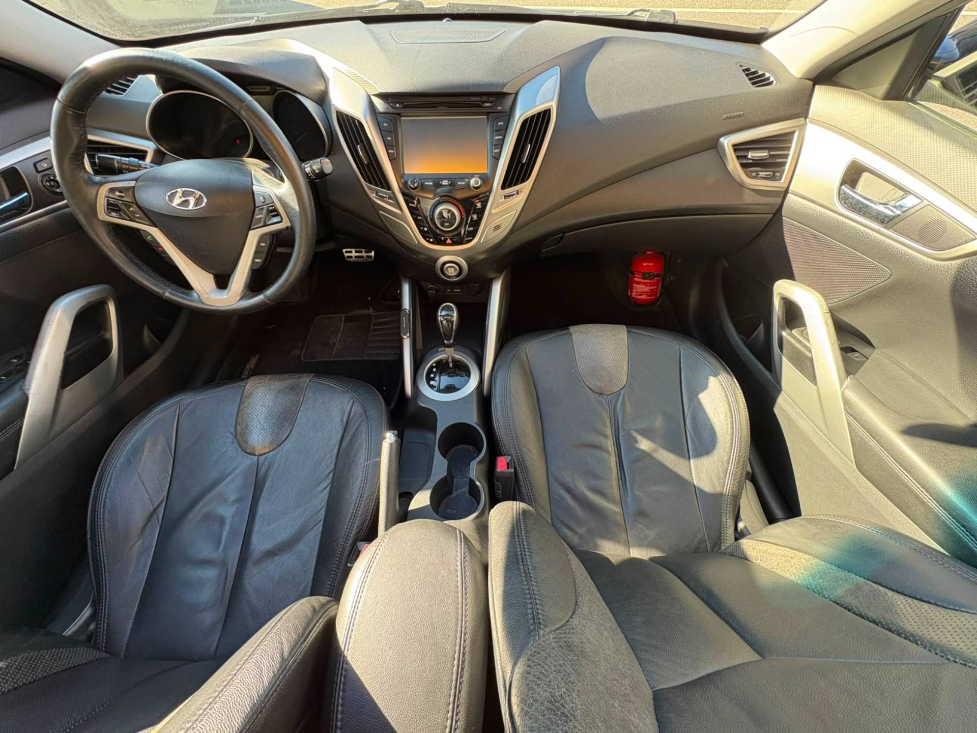 HYUNDAI VELOSTER