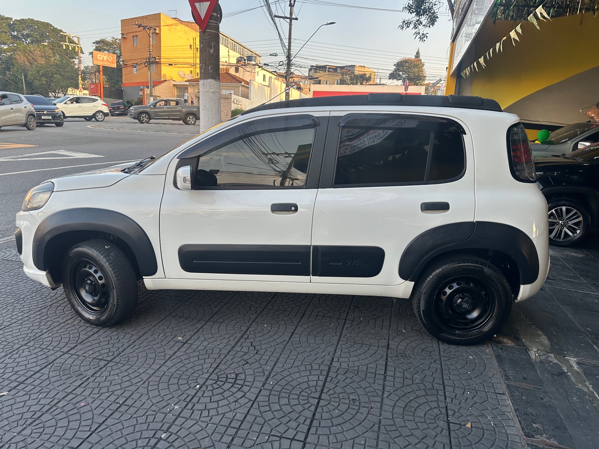 FIAT UNO