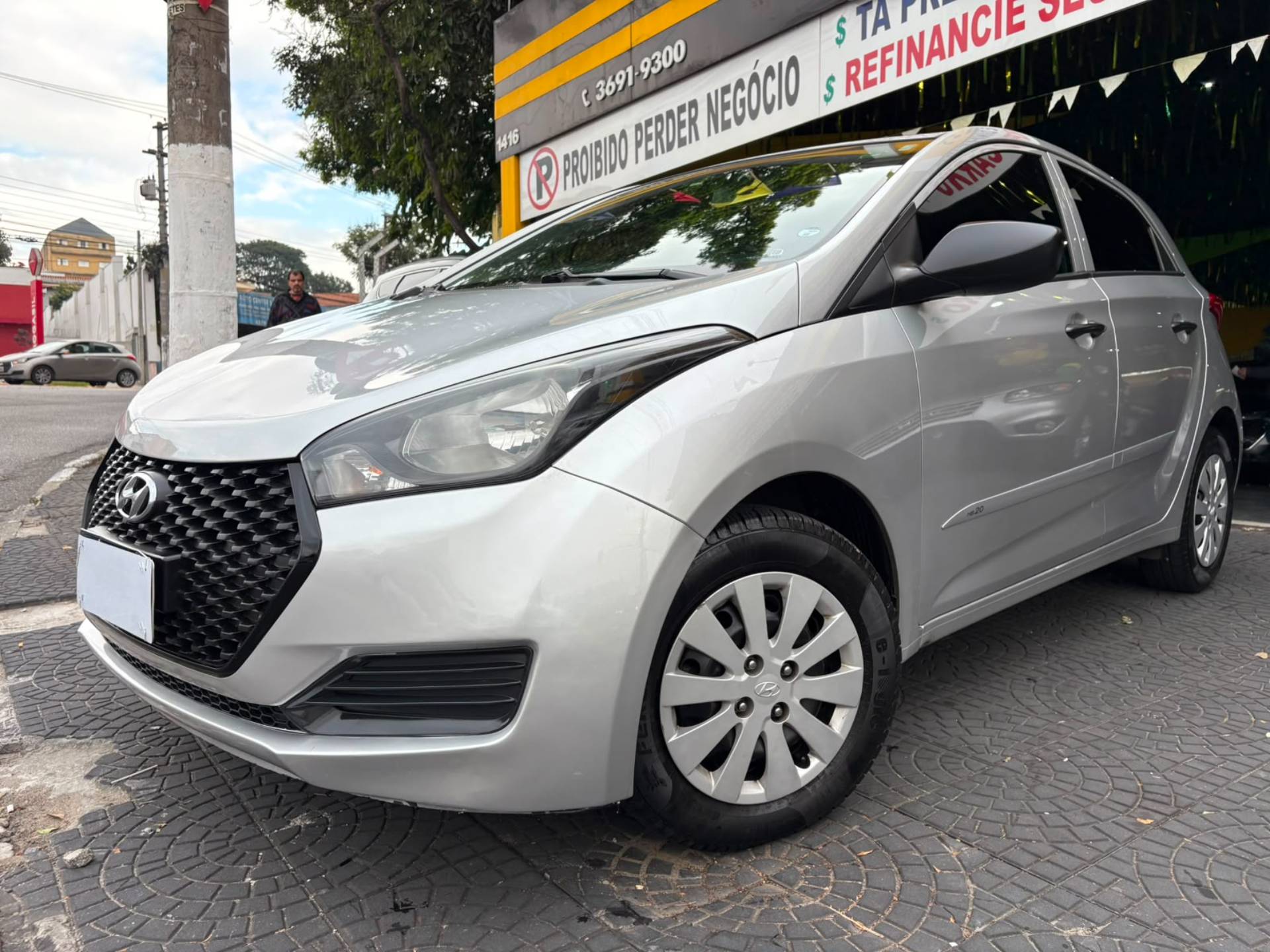 HYUNDAI HB20