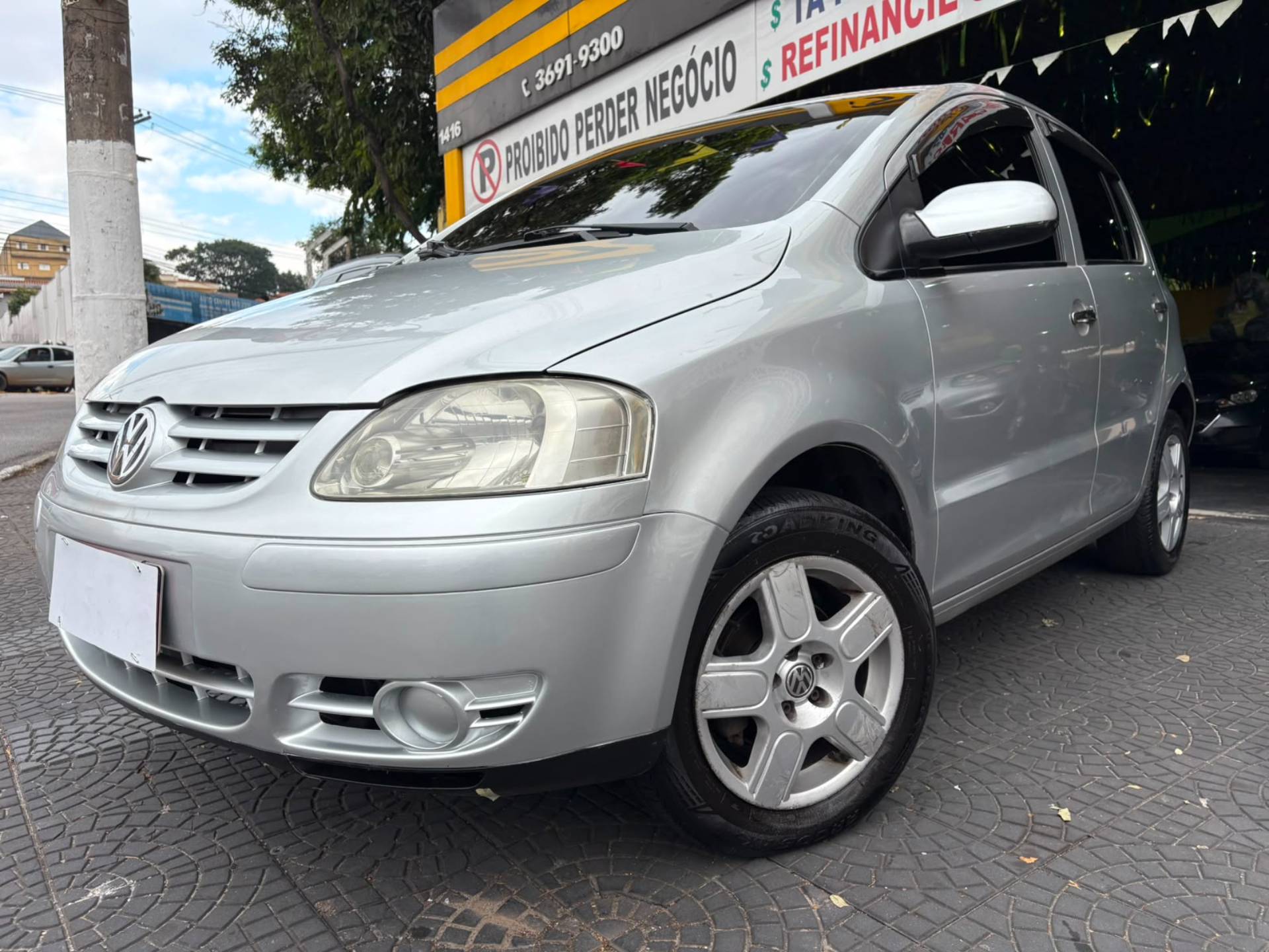 VOLKSWAGEN FOX
