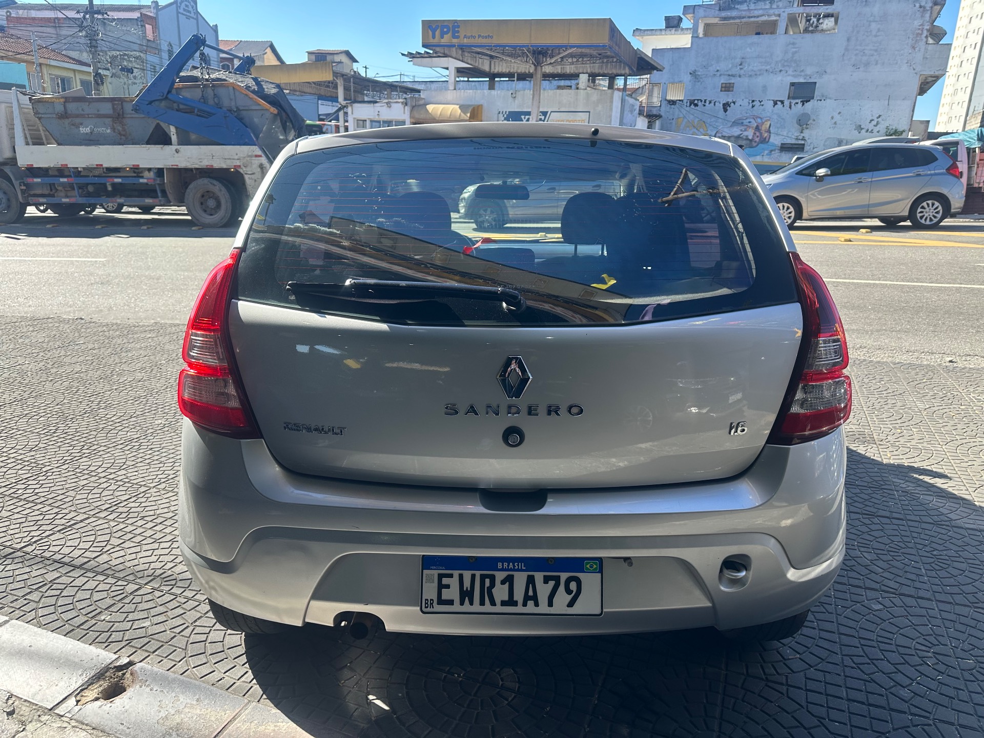 RENAULT SANDERO