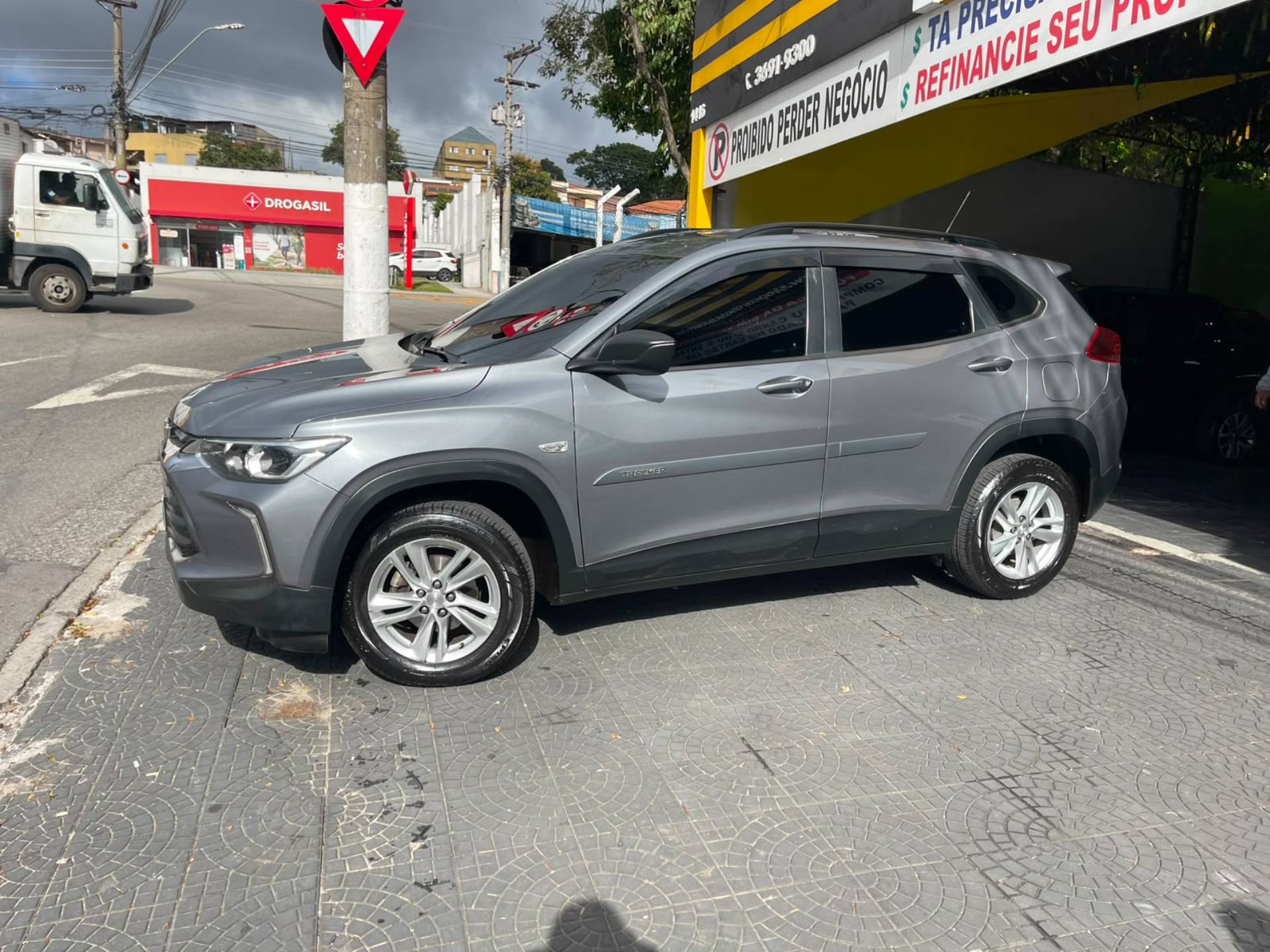CHEVROLET TRACKER