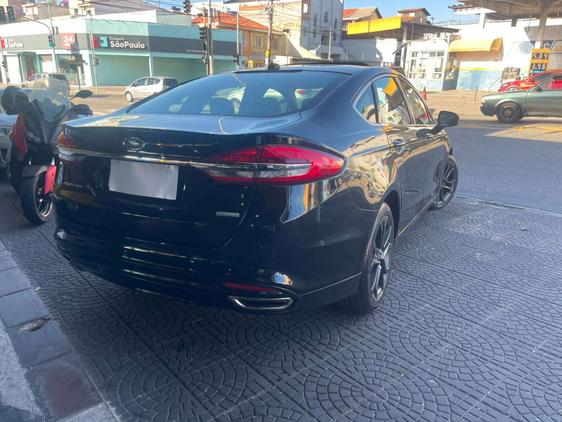 FORD FUSION