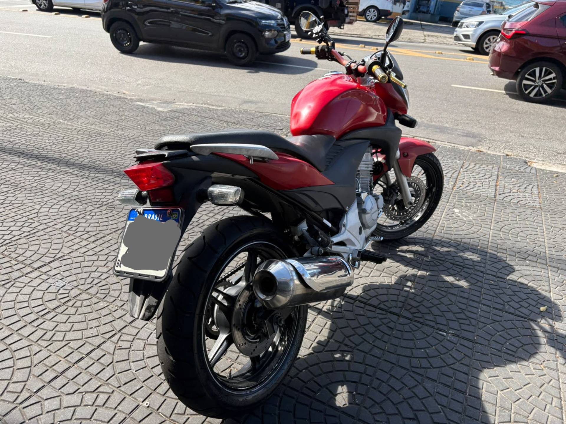HONDA CB 300R