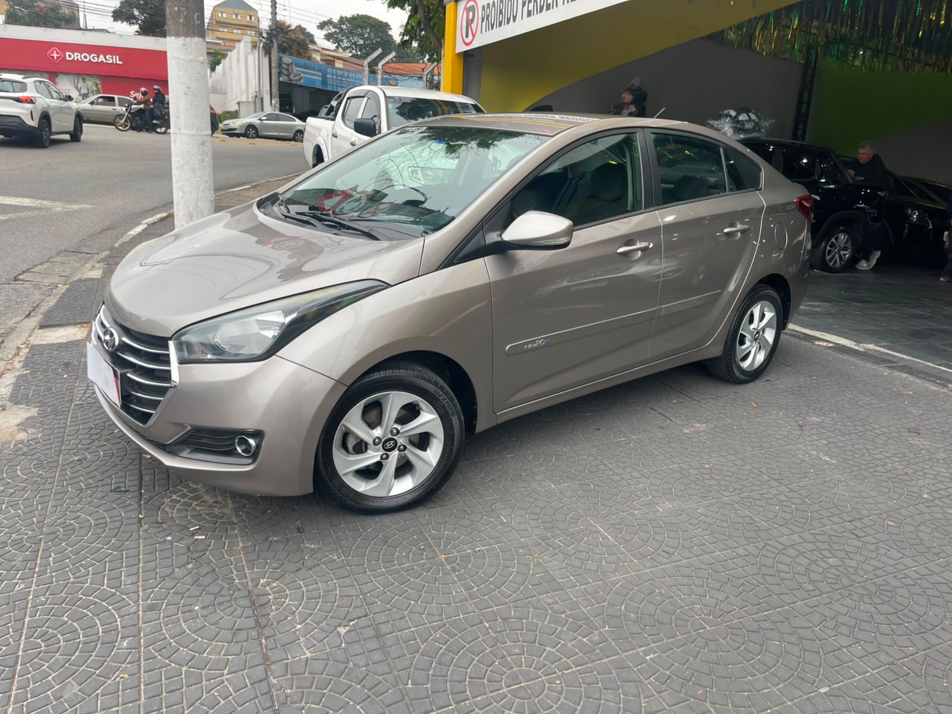 HYUNDAI HB20S