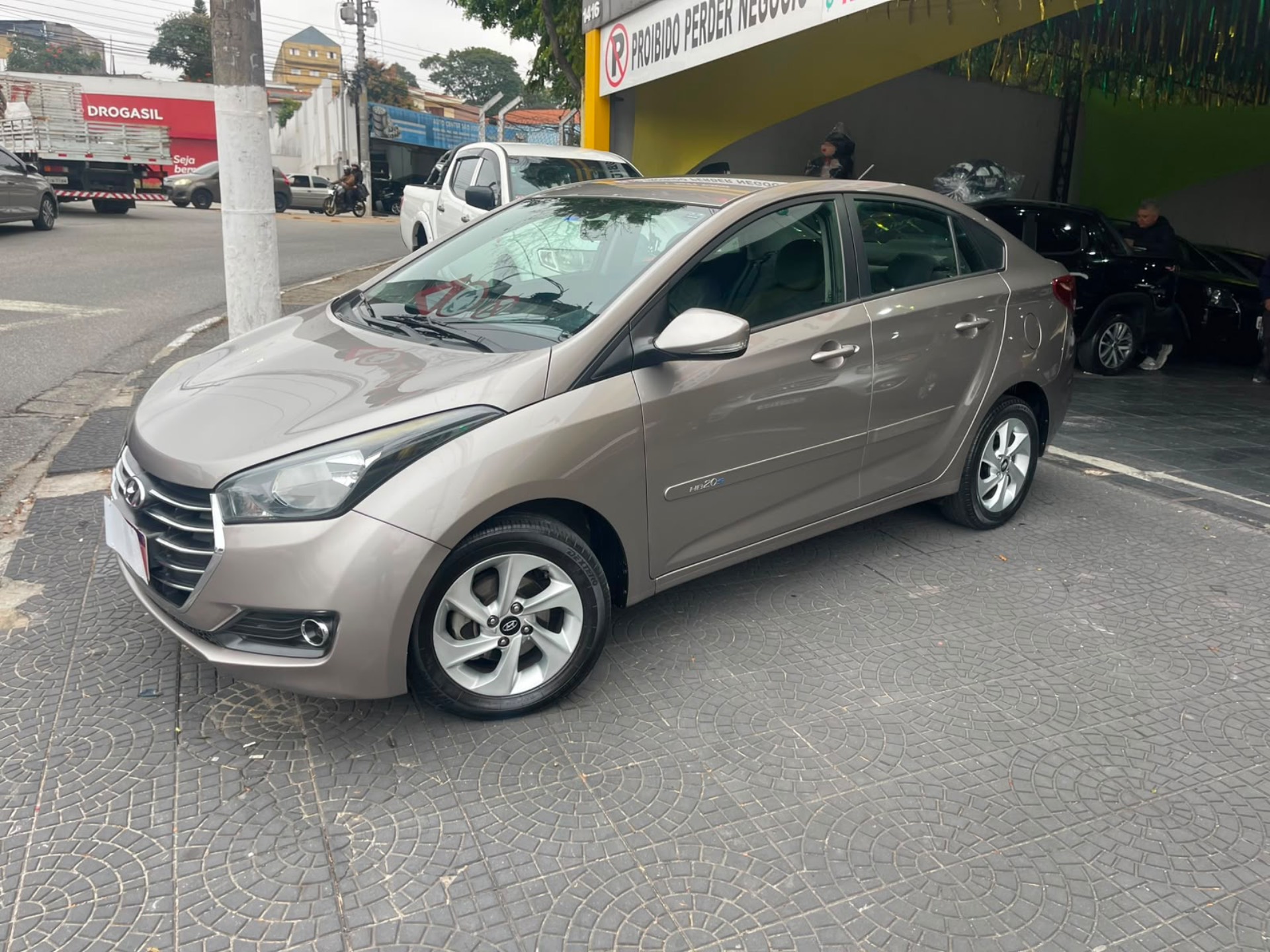 HYUNDAI HB20S