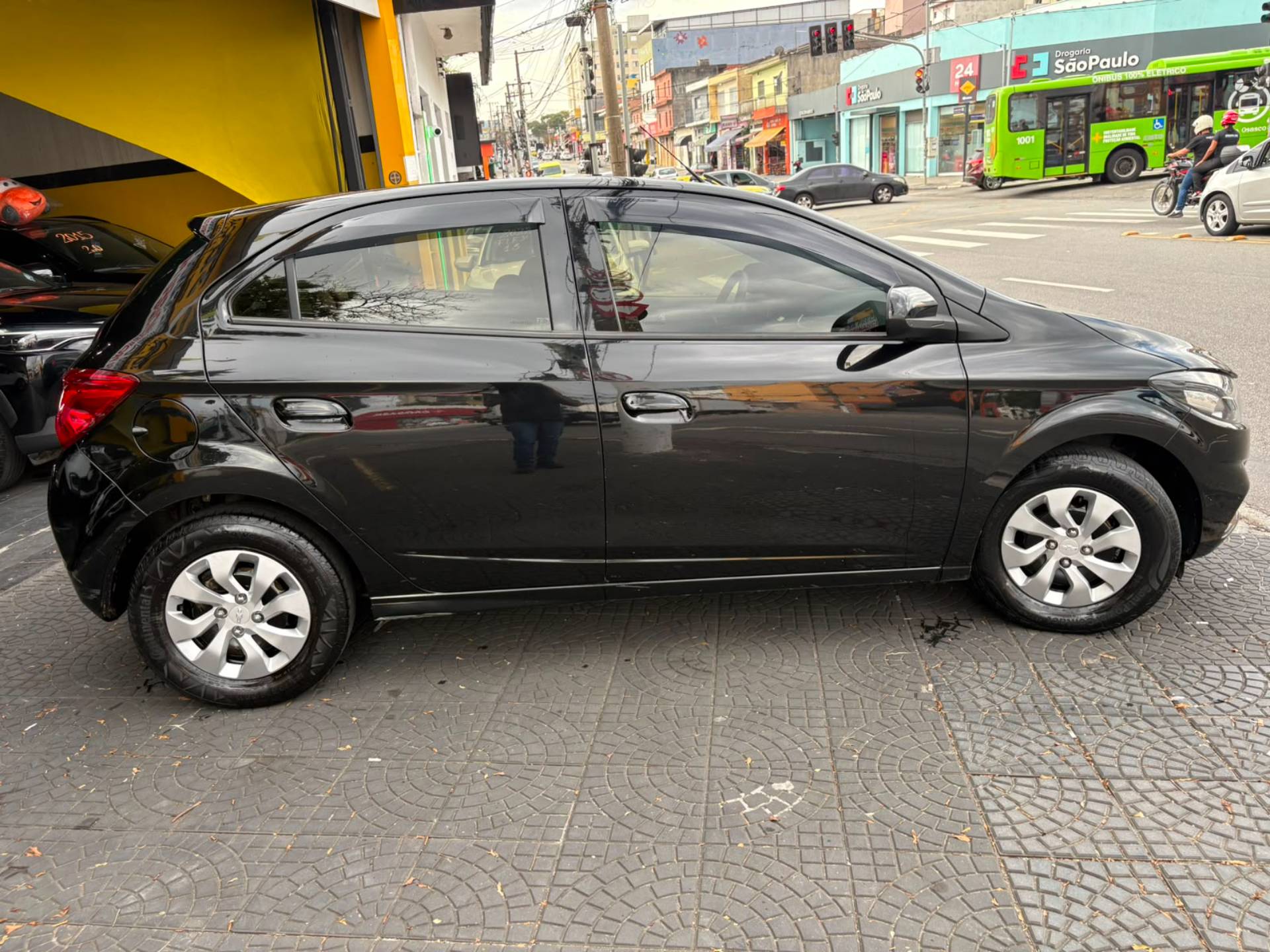 CHEVROLET ONIX