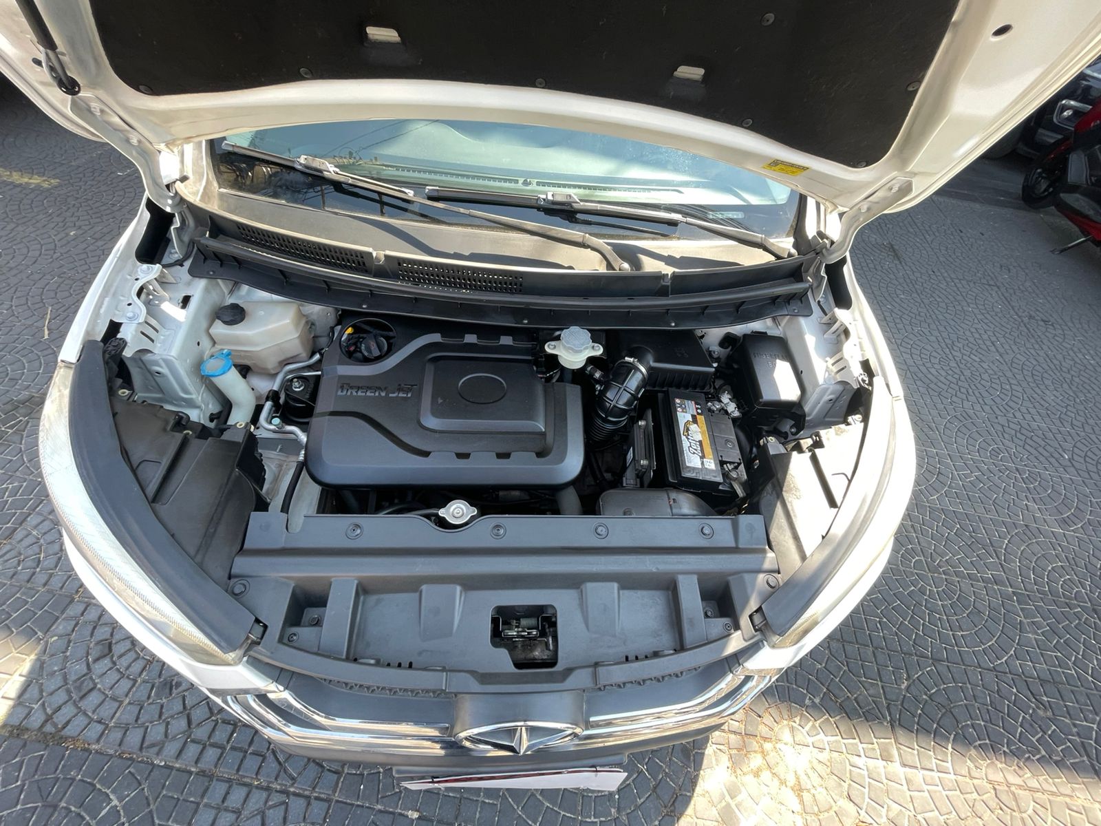 JAC T5