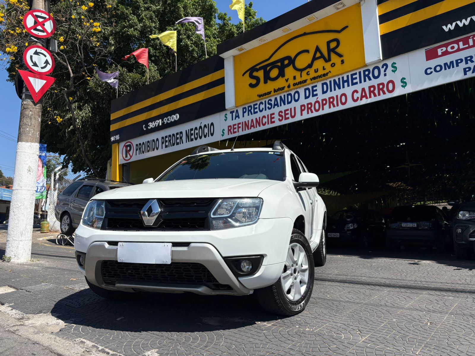 RENAULT DUSTER