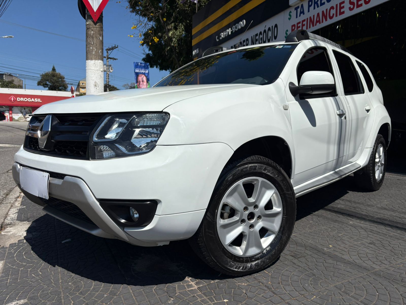 RENAULT DUSTER