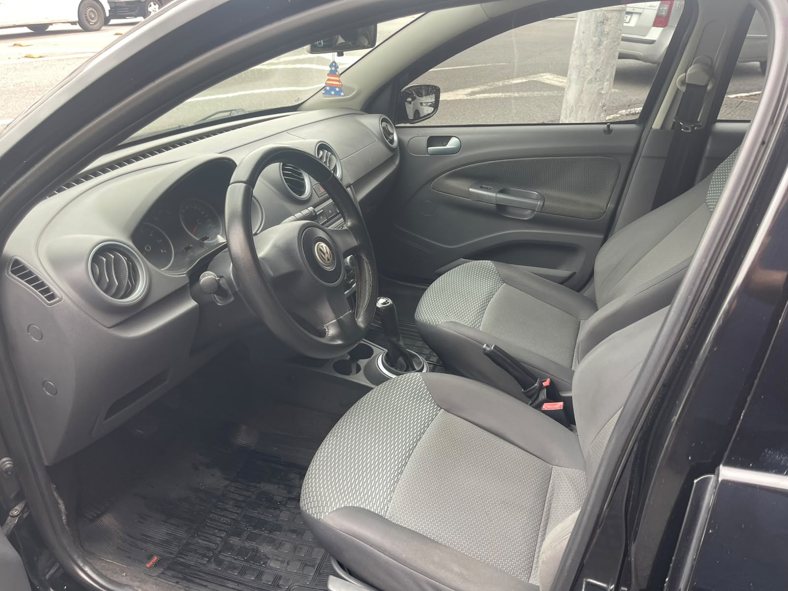 VOLKSWAGEN GOL