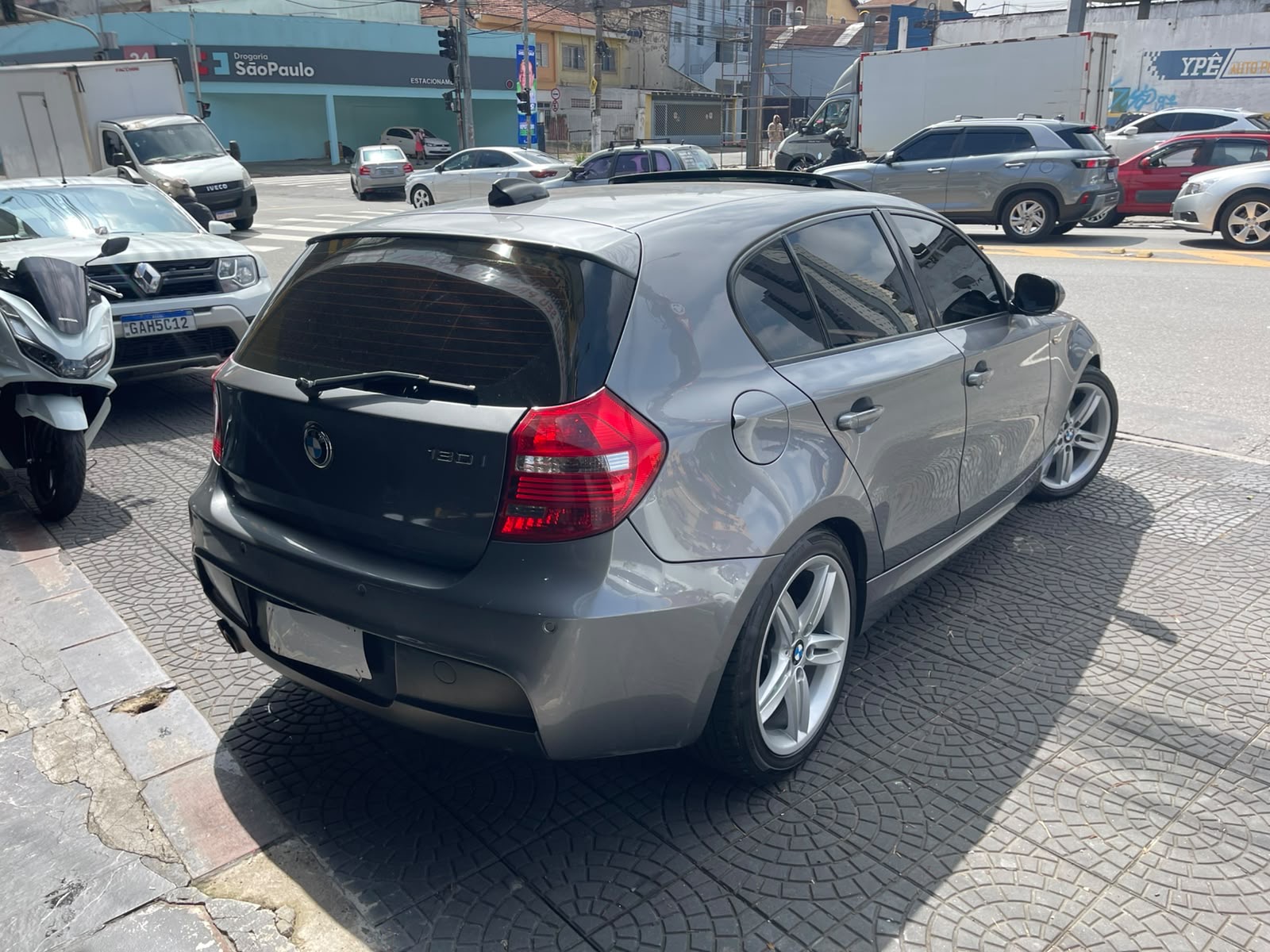 BMW 130i