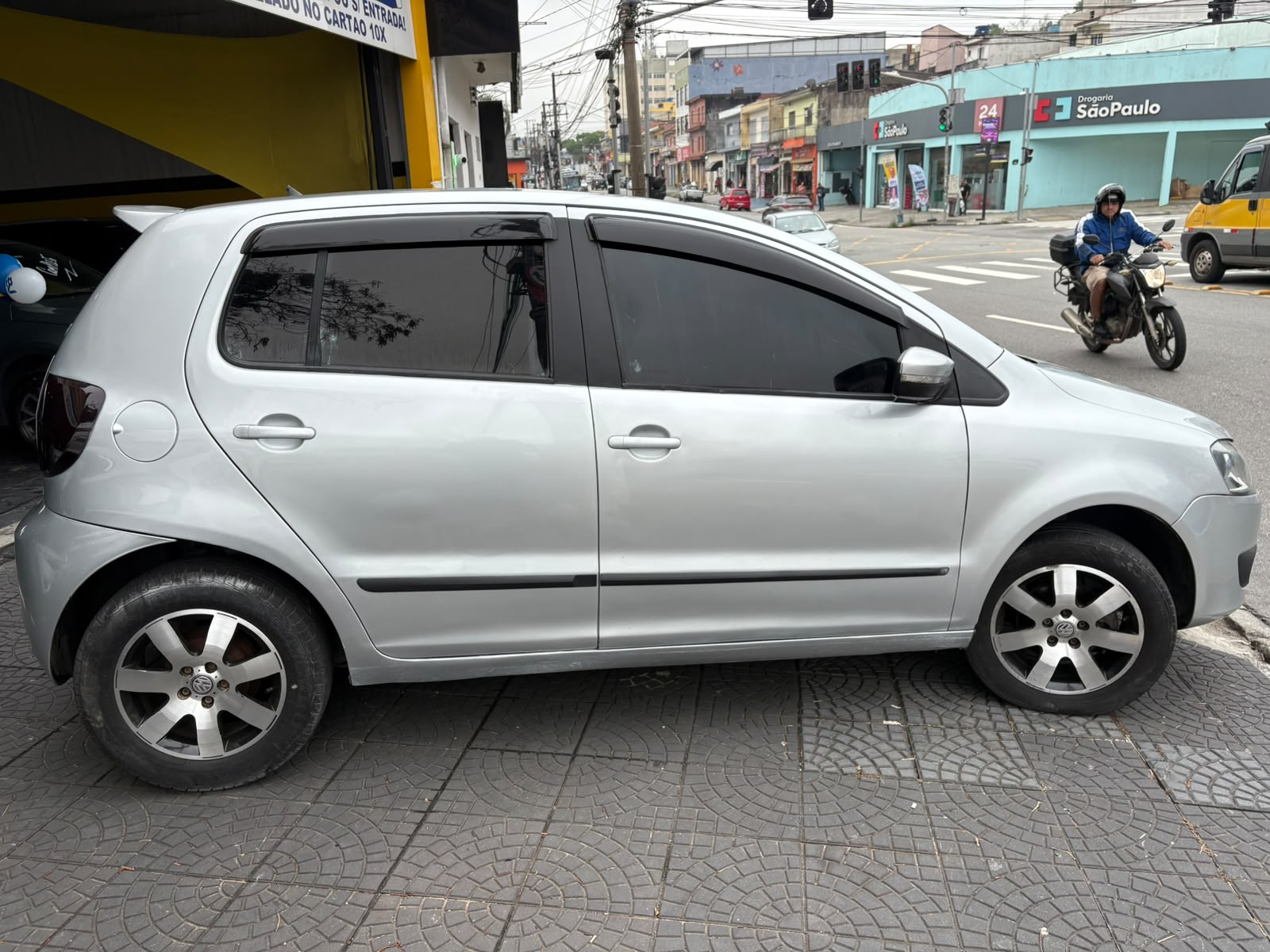 VOLKSWAGEN FOX