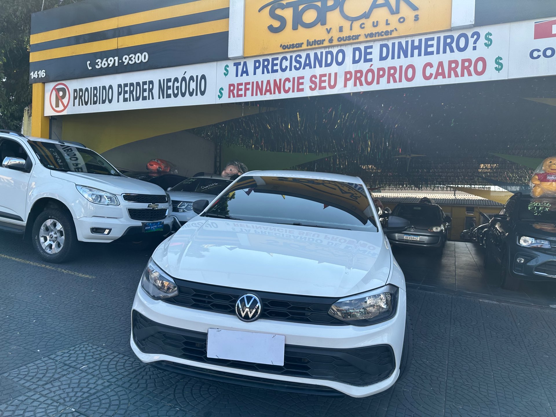 VOLKSWAGEN POLO