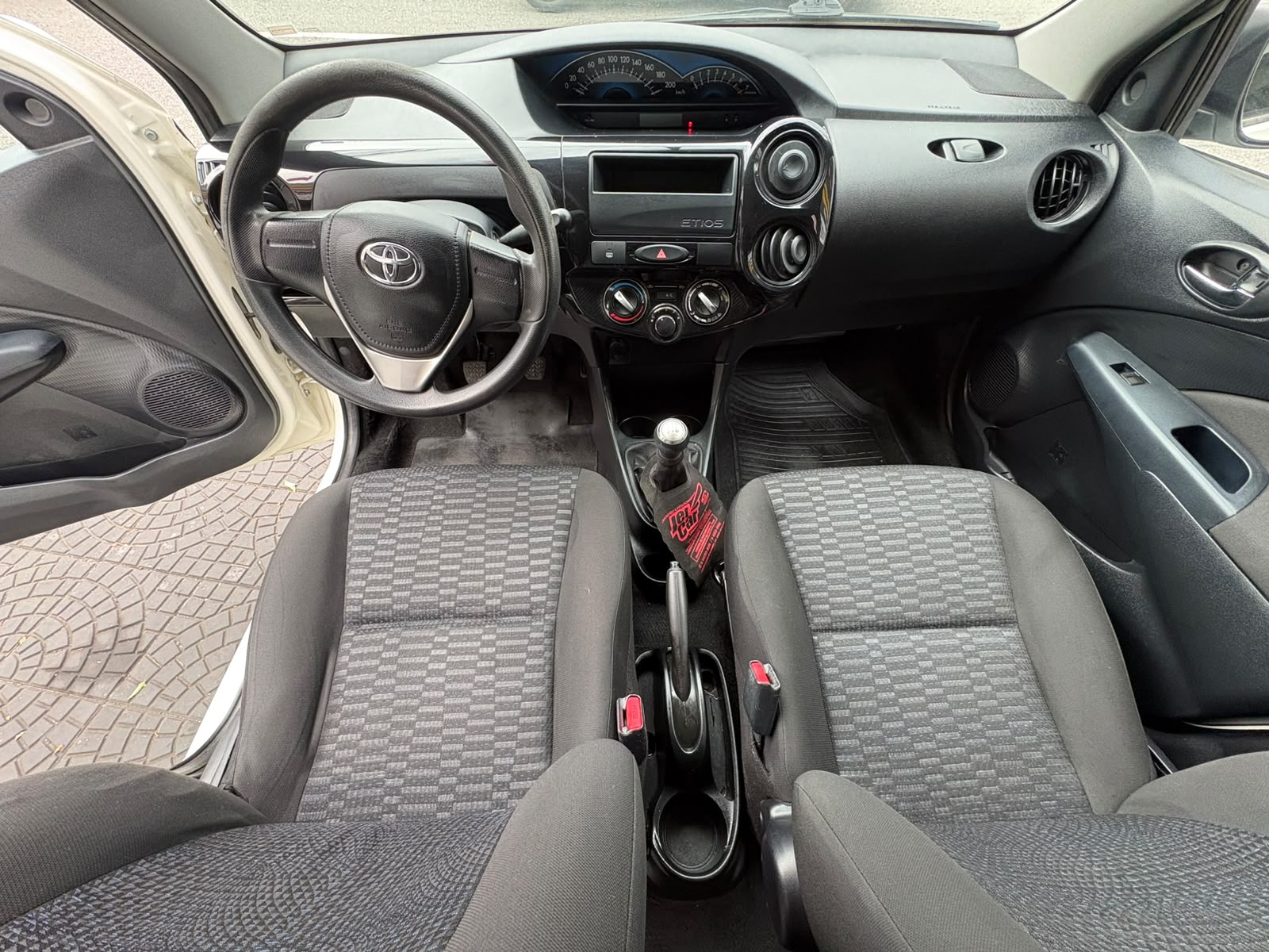 TOYOTA ETIOS