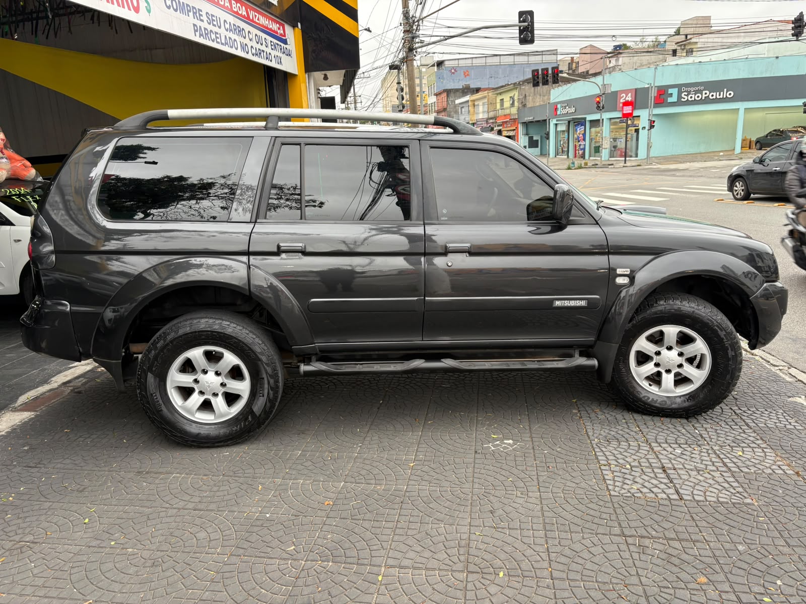 MITSUBISHI PAJERO SPORT